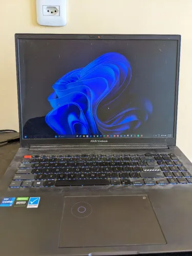 ASUS Vivobook Pro 16X OLED 4K Plus NVIDIA GeForce RTX 3050