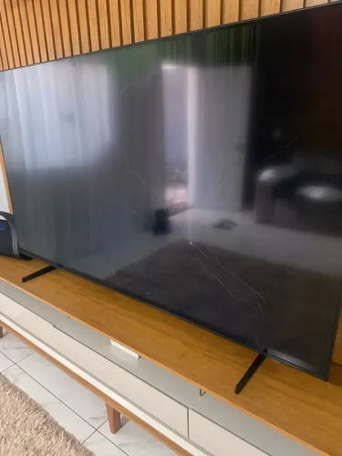 Tv Samsung 75? modelo DU7700 com tela quebrada!