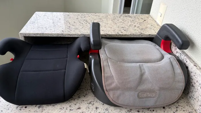 Cadeirinha de criança para carro 50 reais cada