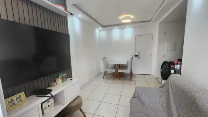 Vende-se apartamento Jardim Maria Estela com 2 quartos, 2 banheiros e 2 vagas.