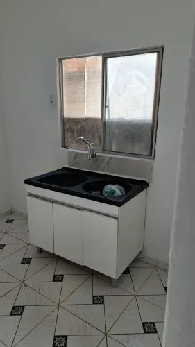 Casa para alugar Incluso Água e Luz valor r$ 800 no bairro Vila Ideal Cidade de Ibirité