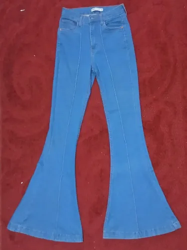 Calça Jeans Flare Boca de Sino Feminina Azul Clara - Tamanho 36 - Excelente Estado