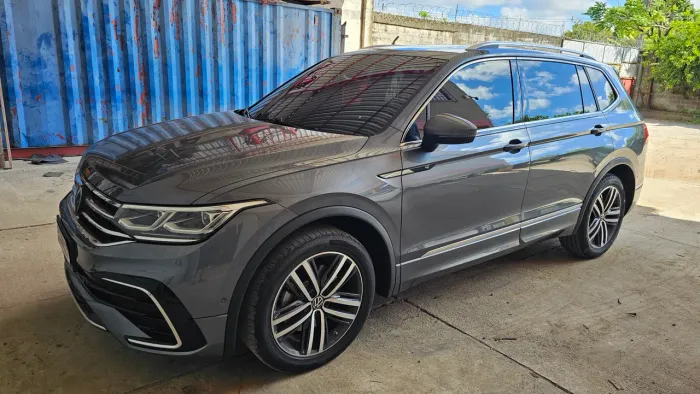 Volkswagen Tiguan Allspac R-line 300 TSI 2.0 2024
