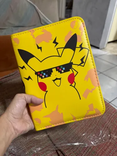 Pasta para cartas Pokémon