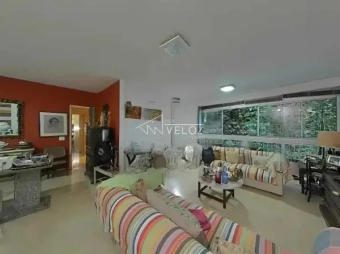Apartamento : / Residencial / Lagoa