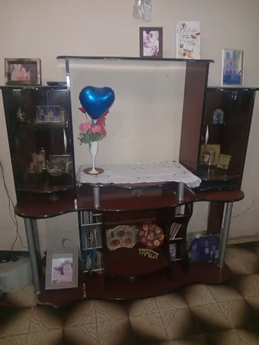 Vendo estante de sala 