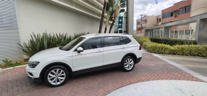 Volkswagen Tiguan Allspac Comf 250 TSI 1.4 Flex 2018