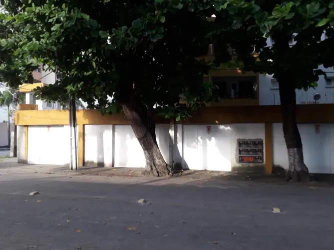 Imóvel para aluguel possui 75 metros quadrados com 3 quartos em Varjota - Fortaleza - CE