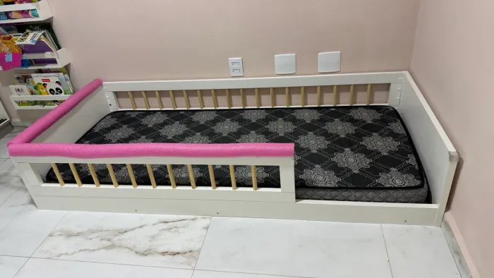 Cama montessoriana