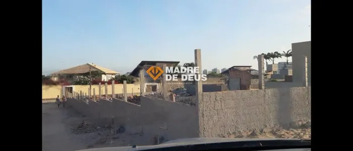 Terreno disponível a venda no bairro Praia do Futuro