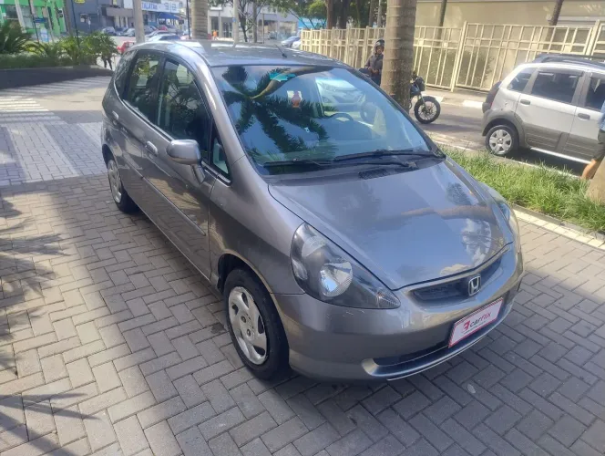 Honda Fit LX 1.4/ 1.4 Flex 8v/16v 5P Aut. 2004