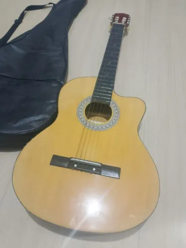 Vendo violão