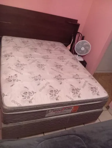 Vendo cama casal