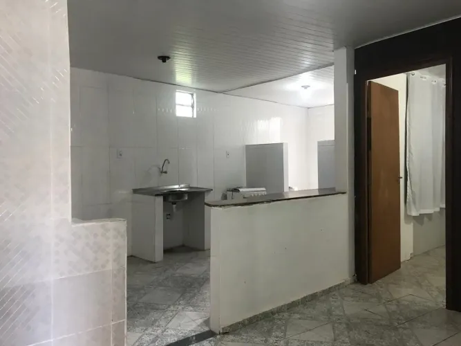 Alugo kit net de preferência para solteiro(a)
