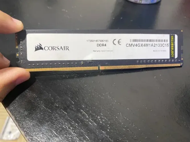 Memória Corsair 4GB 2133Mhz DDR4 DIMM