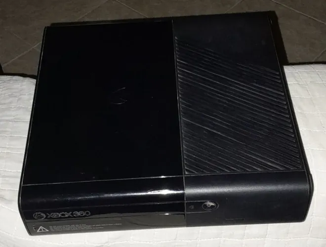 XBOX 360 Slim/ HD 120G