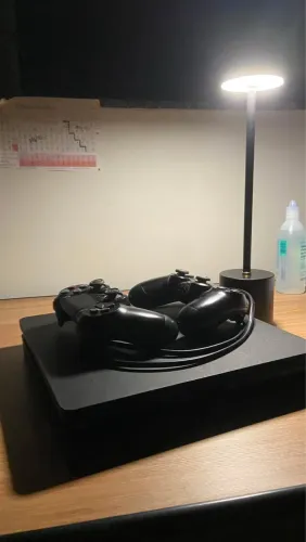 Playstation 4 Slim