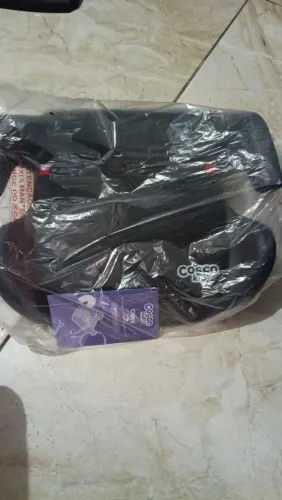 Cadeirinha/assento infantil para carro