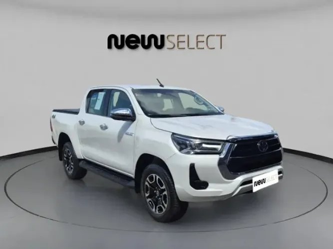 Toyota Hilux CD SRX 4X4 2.8 TDI 16V Diesel Aut. 2025