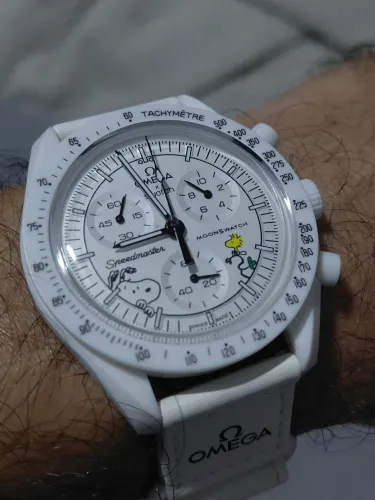Relógio Ômega Swatch Moonswatch Snoopy NOVO LACRADO