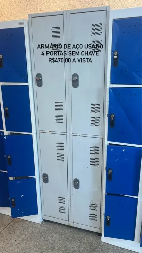 Armário de aço quatro portas