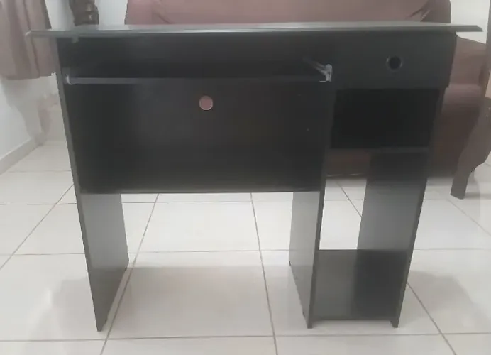 Escrivaninha Mesa de Computador Preta com Gaveta e Nicho para CPU