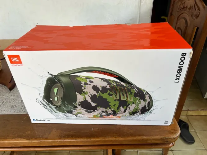 Boombox 3 nova sem uso 1,799 avista