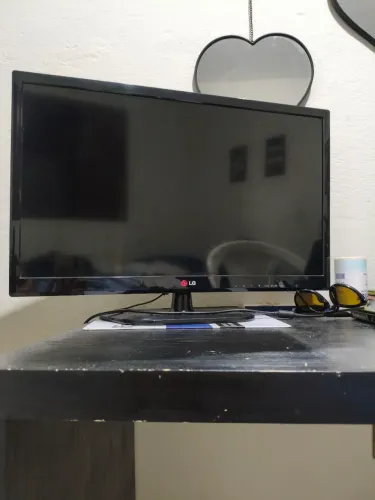 Monitor TV LG de 24''