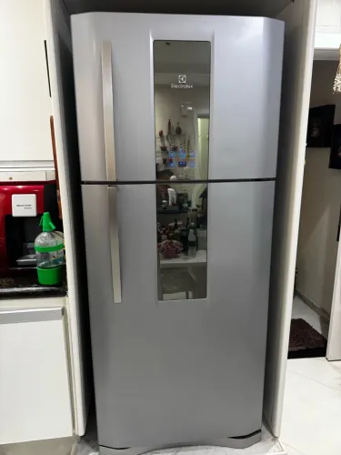 Geladeira Electrolux DF80X, Frost Free, 553 litros, 220V.