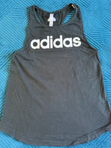 Regata adidas preta