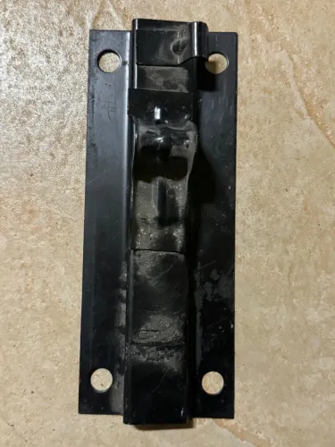 Suporte do Estepe Volkswagen Saveiro (G2, G3 E G4) 2003 a 2010 - Original VW