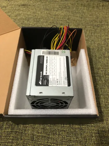 Fonte de Computador Fortrek 200W