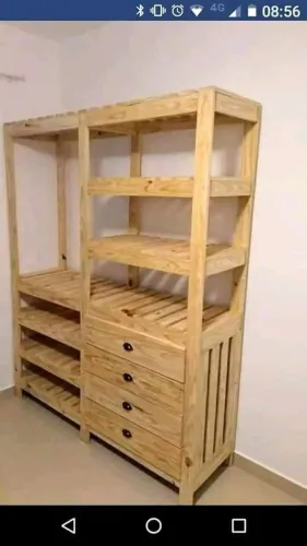 Guarda roupa de madeira sob medida