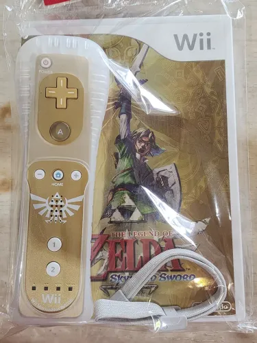 Remote e jogo The Legend of Zelda Skyward Sword para Nintendo Wii