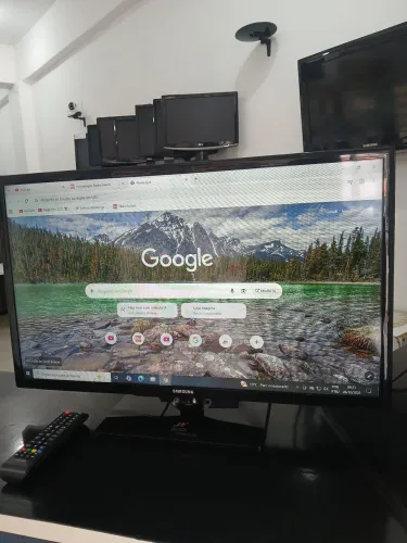 Tv monitor,  28" polegadas, HDMI, audio, de led, com conversor digital integrado, controle