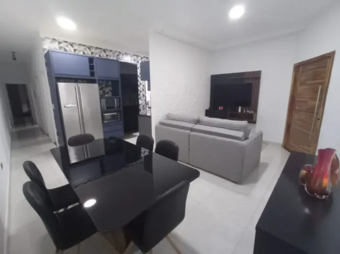 Oportunidade no Residencial São José Casa Térrea com 3 Dorms e Acabamento Premium