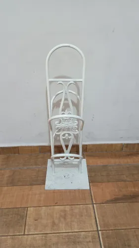 Porta revista de ferro 76 x 17