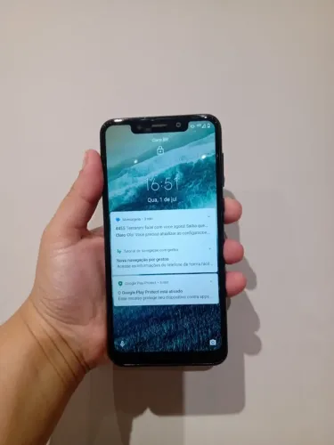 Motorola One 64GB / 4GB RAM - Preto (Usado)