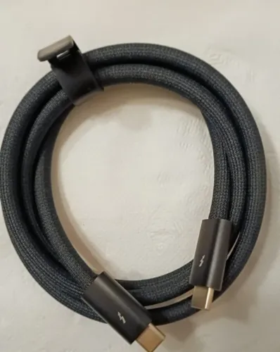 Cabo thunderbolt 4 pro original Apple