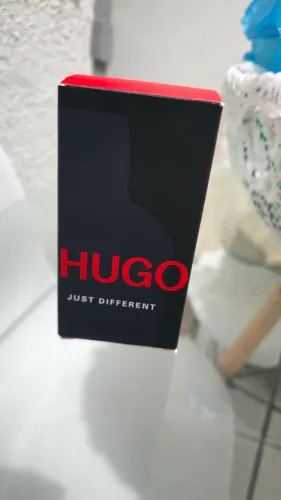 Perfume Hugo Boss Just Different