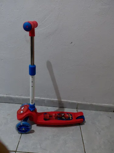 Patinete Homem Aranha