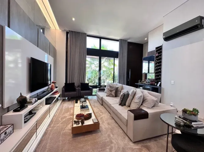 Condomínio Villa Jardim Térrea para venda com 270m² com 4 quartos - Cuiabá - MT