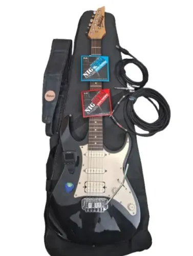 Guitarra Ibanez Gio Grx40 Hss Bkn + Amplificador Laney LX12