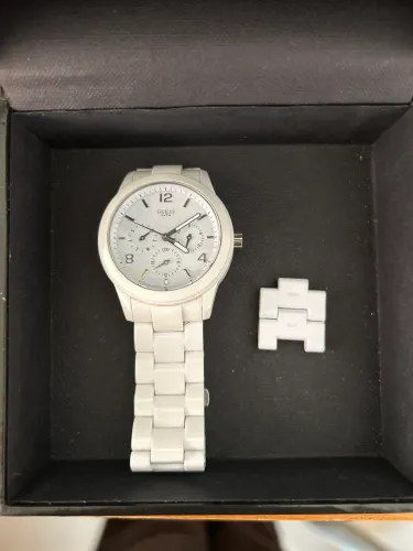 Relógio feminino GUESS branco 