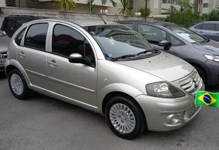Citroen C3 GLX 1.4/ GLX Sonora 1.4 Flex 8V 5P 2011