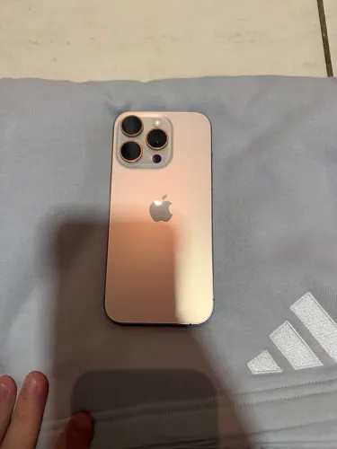 iPhone 16 Pro 128 GB, em estado de novo