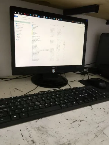 Kit KVM Teclado E Mouse USB + Monitor 15/16/17 VGA