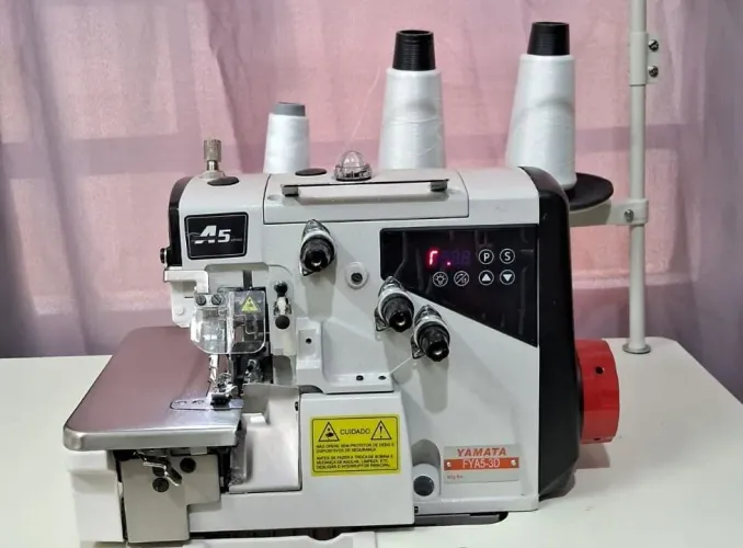 Máquina de costura