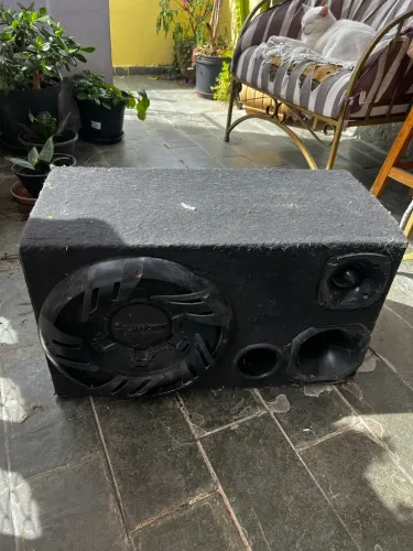 Vende se caixa trio , sub bomber .