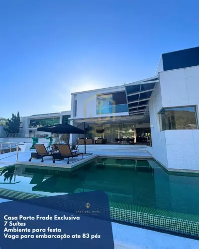 Luxo, exclusividade e o privilégio de atracar sua embarcação de até 83 pés dentro de casa